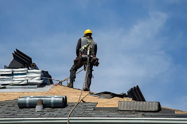 Professional Gutter Installation technician working in Crockett, TX